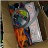 Image 2 : BOX OF KIDS TOYS HOYWHEELS TRACK, ETC