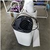 Image 2 : ROYAL SOVEREIGN 12 000 BTU PORTABLE AIR CONDITIONER W/ HOSE, WORKING