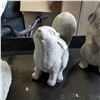 Image 2 : CONCRETE SQUIRREL STATUE