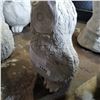 Image 2 : CONCRETE OWL STAUTE