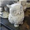 Image 3 : CONCRETE OWL STAUTE