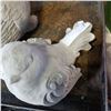 Image 3 : CONCRETE BIRD STATUE