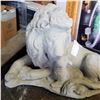 Image 2 : CONCRETE LION AND LAMB STATUE
