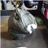 Image 3 : BULL FROG CONCRETE STATUE