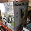 Image 2 : LOT OF MOON RAYS GARDEN LIGHTS