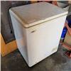 Image 1 : DANBY MILLENNIUM APARTMENT SIZE DEEP FREEZE, WORKING
