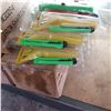 Image 2 : NEW SCRUB BRUSHES, KNIVES, SCRAPERS