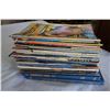 Image 1 : LOT OF WRESTLING MAGAZINES AND BOOKS
