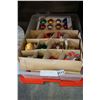 Image 1 : TOTE OF VINTAGE CHRISTMAS ORNAMENTS