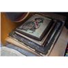 Image 2 : LOT OF ANTIQUE PICTURES AND TRAY