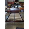 Image 1 : QUEENSIZE MODERN BEDFRAME