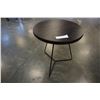 Image 1 : METAL AND WOOD ROUND ENDTABLE