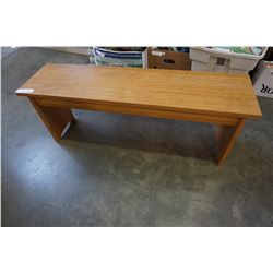 SMALL WOOD BENCH