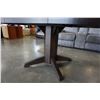 Image 3 : SOLID WOOD PEDESTAL BASE DINING TABLE W/ EXTENSION