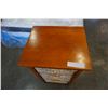 Image 4 : 3 DRAWER WICKER STAND