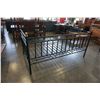 Image 1 : DOUBLE SIZE BLACK ALUMINUM DAY BED