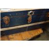 Image 2 : ANTIQUE METAL TRUNK W/ 4 LATCH BOXES INSIDE