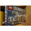 Image 3 : LEGO SET 10230