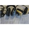Image 2 : VINTAGE RADIO HEADSET AND HEARING PROTECTION