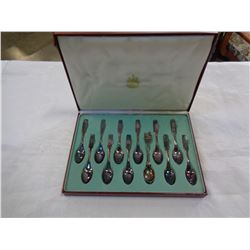 SET OF SILVER SPOONS IN CASE - ALL CANANDIAN PROVINCES