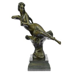 Nude Lady Bronze Sculpture