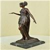 Image 4 : Woman Knight Bronze Statue on Marble Base Sculpture