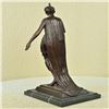 Image 5 : Woman Knight Bronze Statue on Marble Base Sculpture