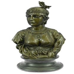 Egyptian Lady Le Caire Bronze Statue