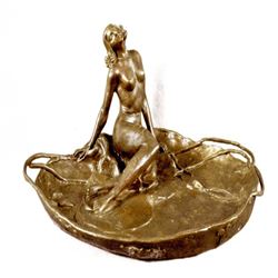 Special Circular Patina Jewelry Tray Bronze Sculpture