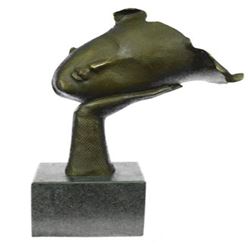 Handcrafted Female Bronze Sculpture
