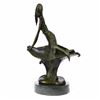 Image 2 : Fashion Lady Bronze Sculpture on Marble Base Statue