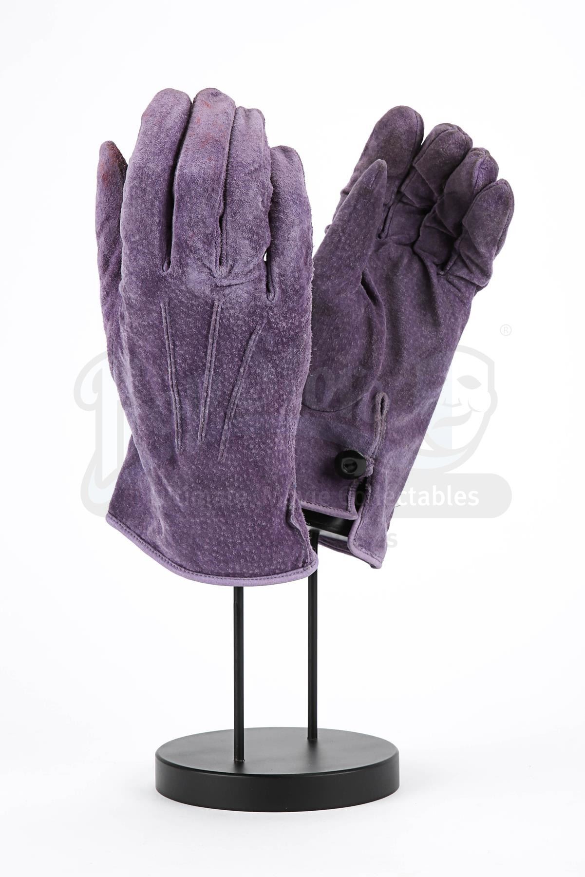 BATMAN (1989) Joker's (Jack Nicholson) Purple Suede Gloves