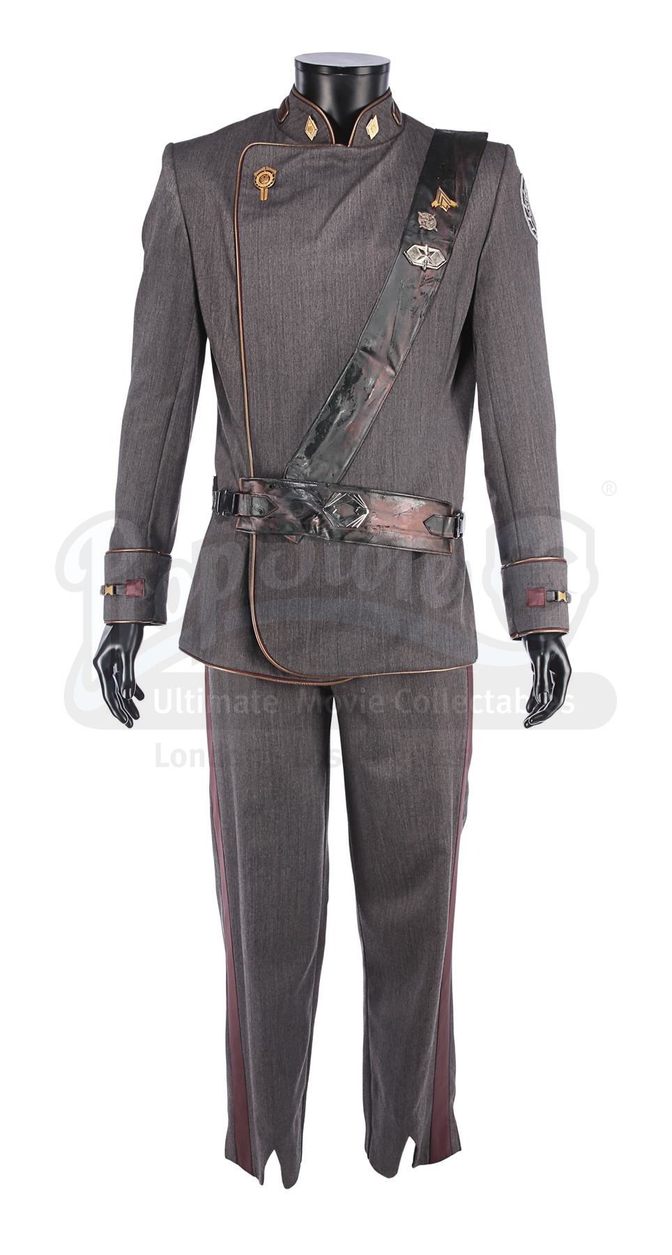 Adama Razor BATTLESTAR GALACTICA: RAZOR (TV MOVIE, 2007) - Lee