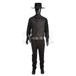 MAGNIFICENT SEVEN, THE (2016) - Chisolm's (Denzel Washington) Costume, Pistol and Rig