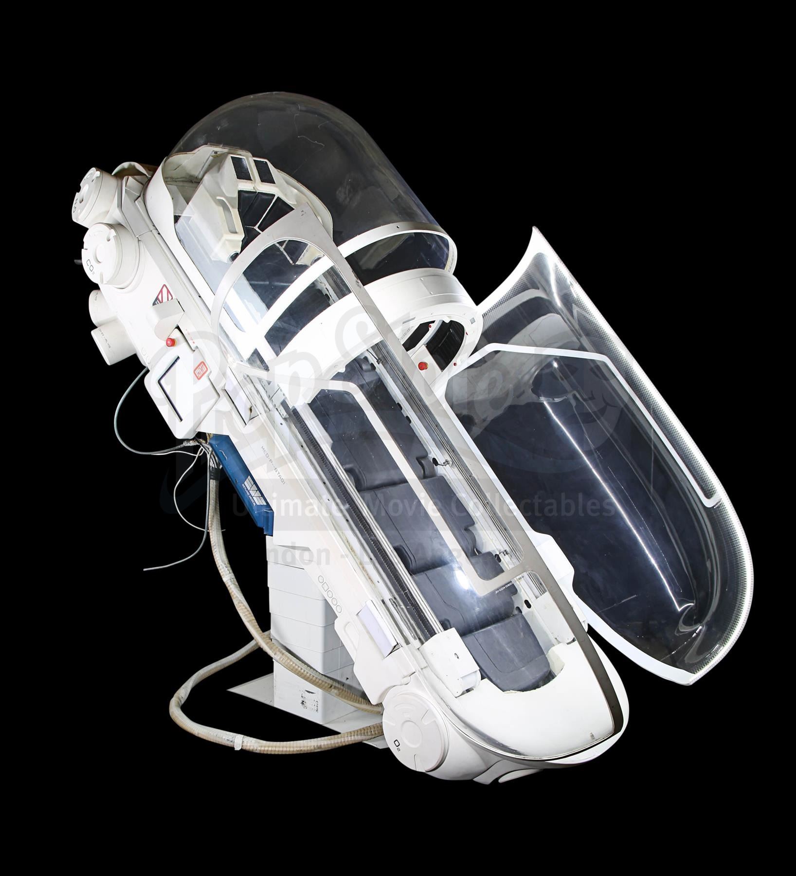 PROMETHEUS (2012) - Full Sized Light-Up Functional Medical Pod
