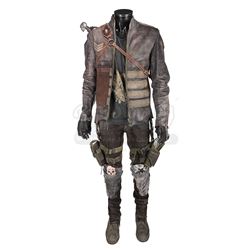 RESIDENT EVIL: THE FINAL CHAPTER (2016) - Christian's (William Levy) Costume and Weapons