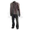 Image 5 : WAR OF THE WORLDS (2005) - Ray Ferrier's (Tom Cruise) Harness Costume