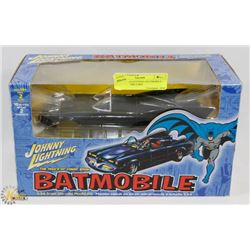 JOHNNY LIGHTENING BATMOBILE 1:24 SCALE DIE CAST