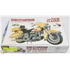 Image 1 : HARLEY DAVIDSON FLH-80 CLASSIC 1:15 SCALE MODEL