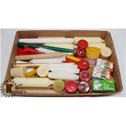 FLAT OF ASSORTED CANDLES
