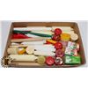 Image 1 : FLAT OF ASSORTED CANDLES