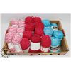 Image 1 : FLAT OF YARN - ROSE, VARIEGATED AND BLUE COTTON.