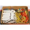 Image 1 : TRAY OF POWER CABLES AND POWER BARS