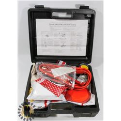 VEHICLE EMERGENCY KIT