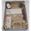Image 1 : FLAT OF ASSORTED COLLECTIBLES, JEWELLERY AND