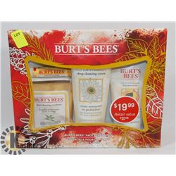 BURTS BEES FACE ESSENTIALS GIFT SET