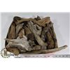 Image 1 : FLAT OF ORNAMENTAL DRIFTWOOD