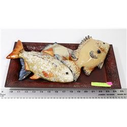 DECORATIVE METAL ACCENT DISH WITH 3 CERAMIC