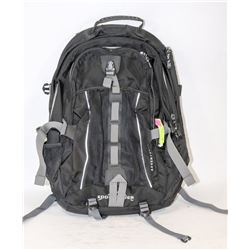 EDDIE BAUER ADVENTURER BACKPACK