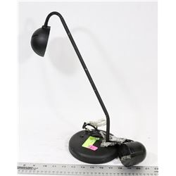 DESK LAMP